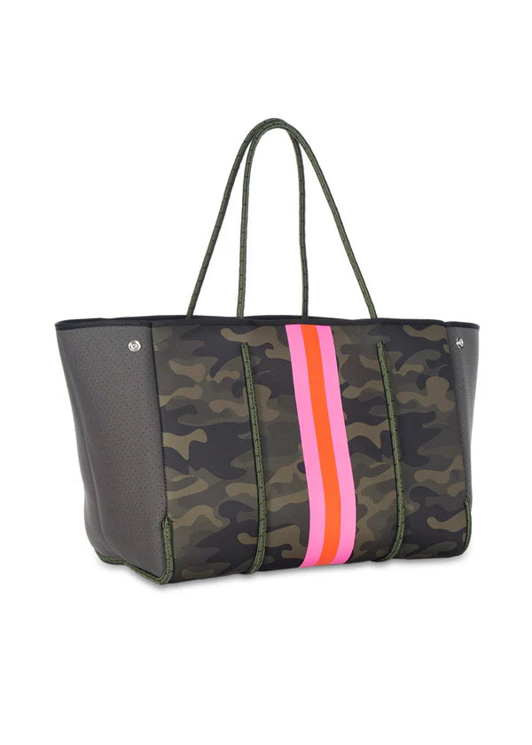 Haute Shore Greyson Tote Showoff Green Camo