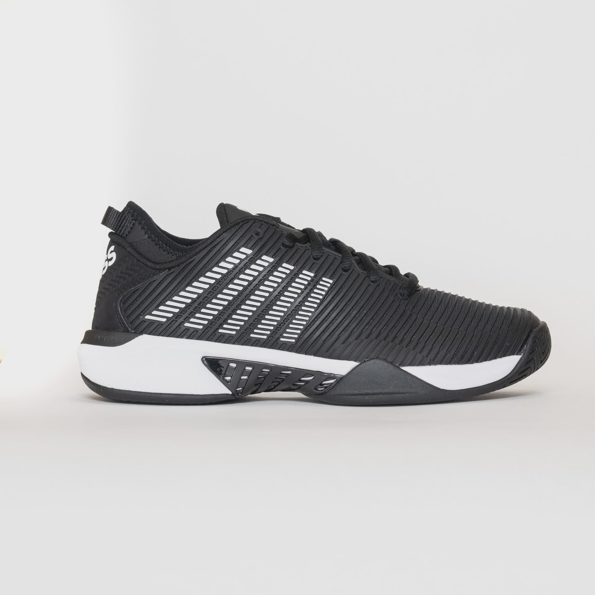 Men's Hypercourt Supreme Black/White 8