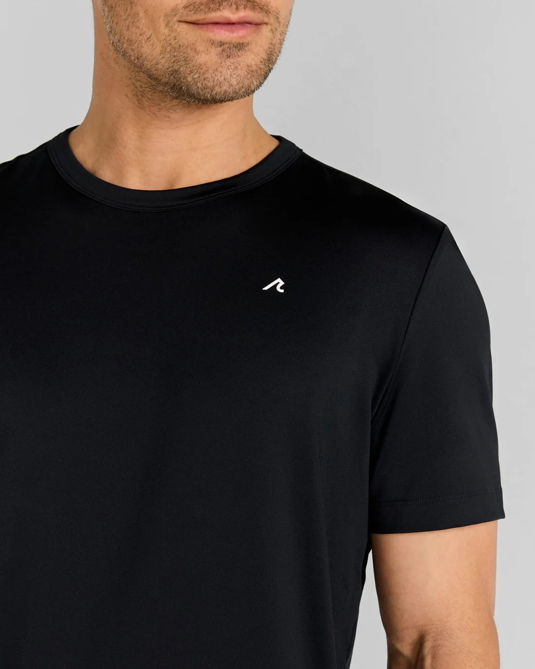 Redvanly Minna Athletic Crew in Tuxedo Medium